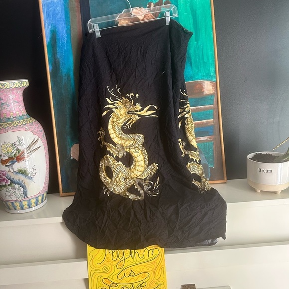 Y2K Black Wrap Around Skirt with Gold Dragon Motif One Size - Picture 9 of 12